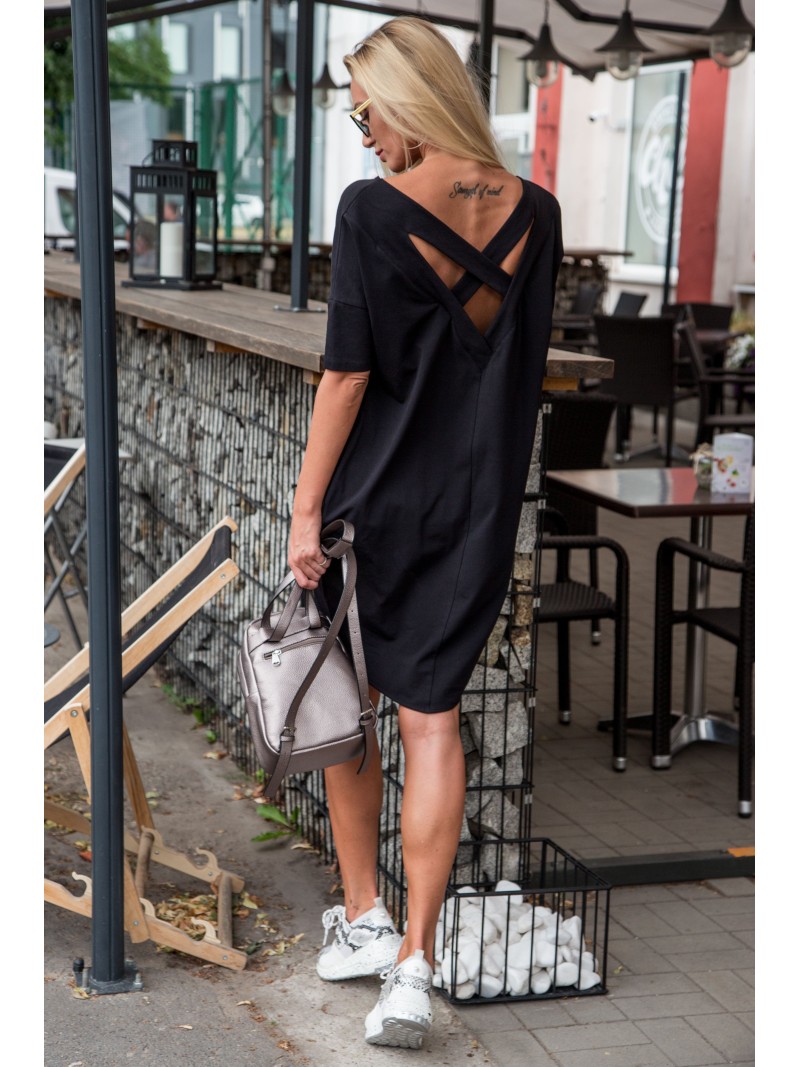 Black oversize dress with a neckline on the back 3380 - Online store - Boutique